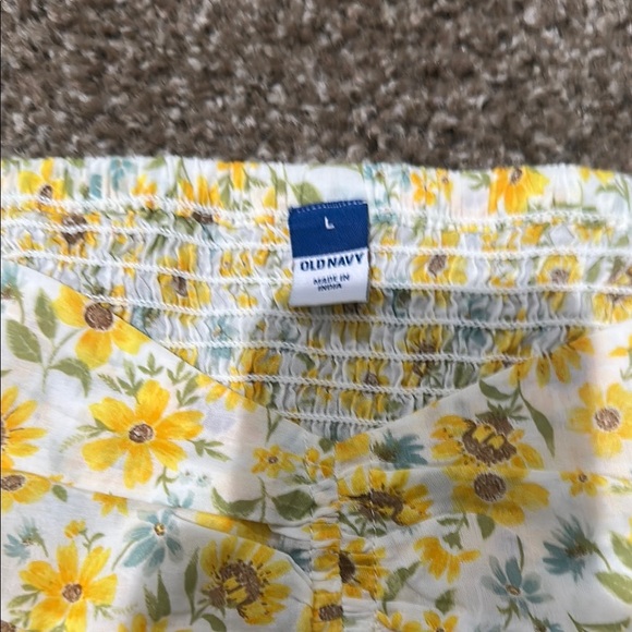 Old Navy Cream Smocked Puff Sleeve Blouse - Picture 2 of 3